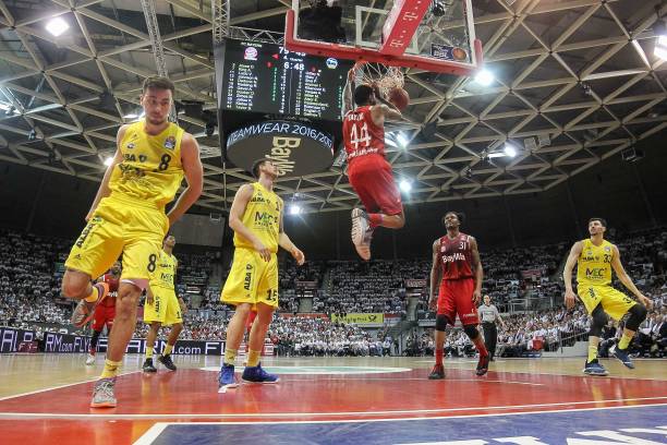 动了周边商 动了周边商